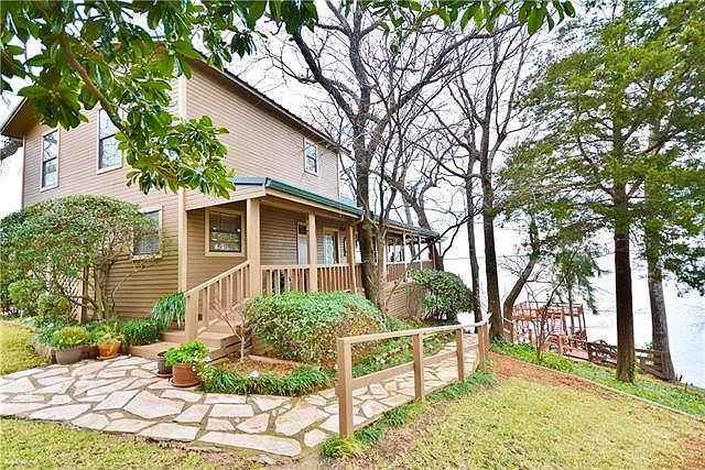 1st image of 101 Lakeview Dr