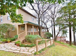 101 Lakeview Dr, Streetman, TX 75859