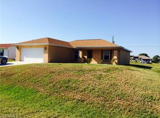 319 NW 9th Ter, Cape Coral, FL 33993