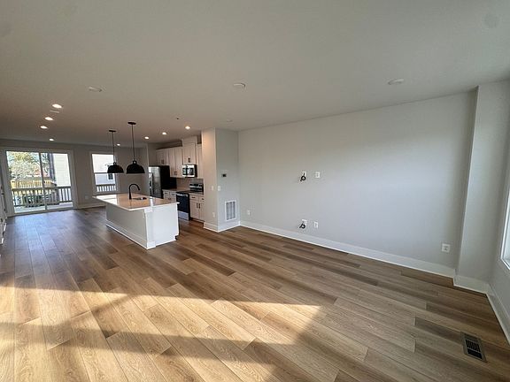 5th image of 10169 Blue Wing Ln #2