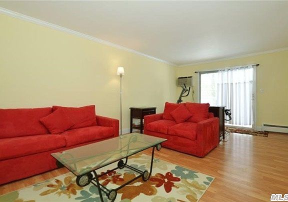 4th image of 1207 Towne House Vlg