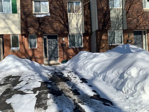 2991 Olympic Way, Ottawa, ON K1T 1Y3