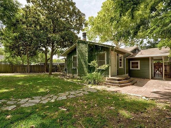 3rd image of 708 W Crestland Dr
