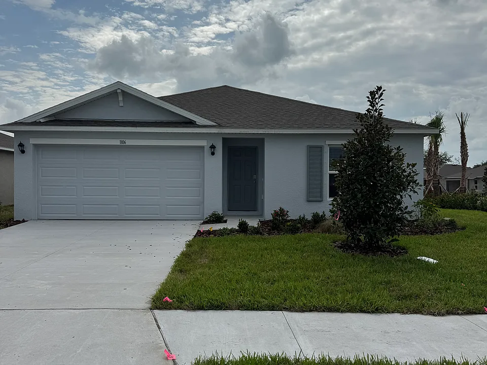 1106 Bourbon Ave