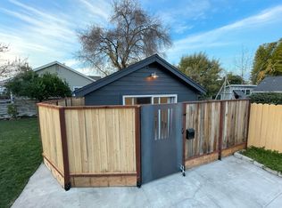 16 Dana St #B, Petaluma, CA 94952