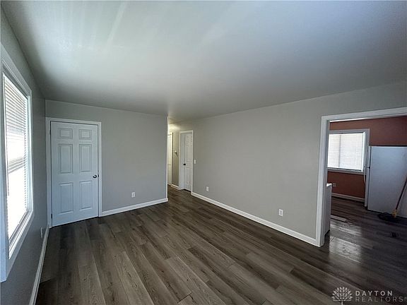 2nd image of 255 Miller Ave