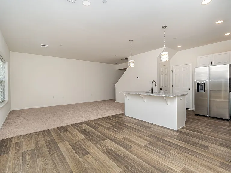7869 Oak Brook Dr — Photo 7