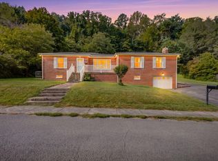 407 North St, Richlands, VA 24641
