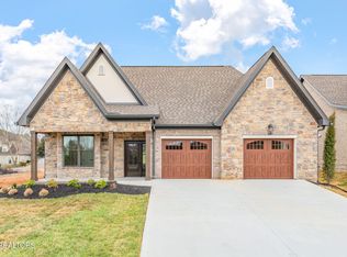 204 Goldcrest Dr, Vonore, TN 37885