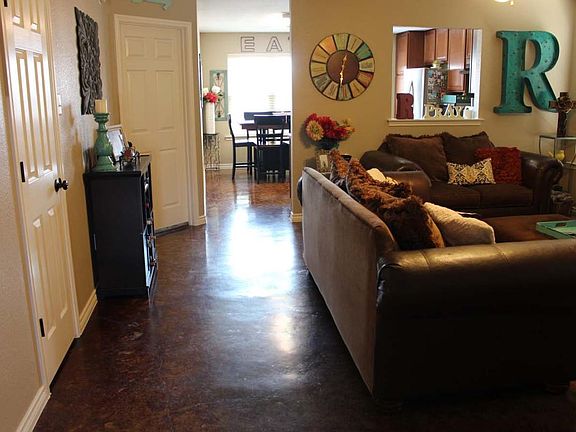 3rd image of 5205 Graceland Dr #A