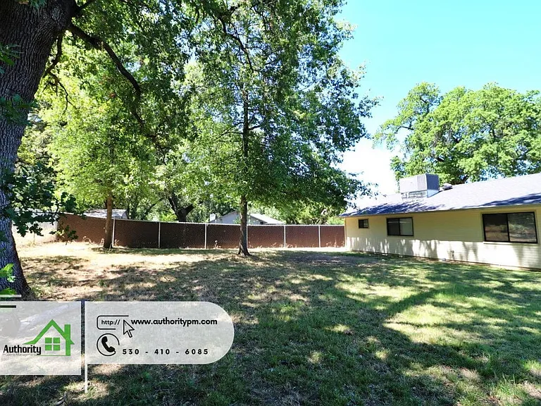 6822 Creekside St — Photo 23