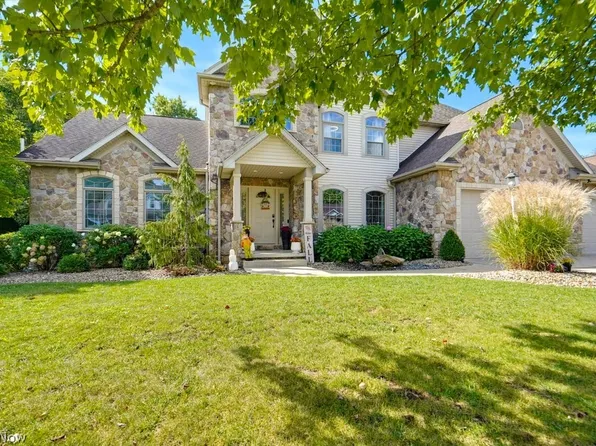 8808 Eastlynn Ave NW, Massillon, OH 44646