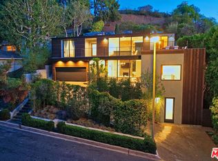 5538 Green Oak Dr, Los Angeles, CA 90068