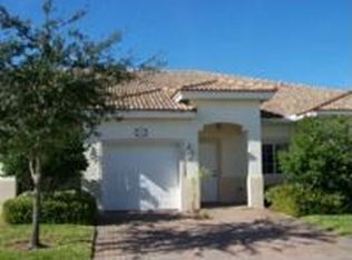 2371 Pinewood Ln, West Palm Beach, FL 33415