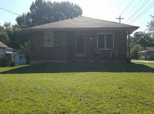 2602 N Howard Ave, Springfield, MO 65803