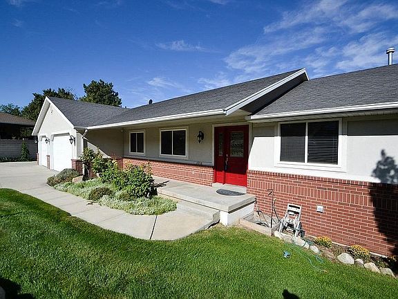 3rd image of 6958 S Sunrise Hills Cir