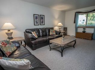 2235 E Excalibur Ct #57, Oak Creek, WI 53154
