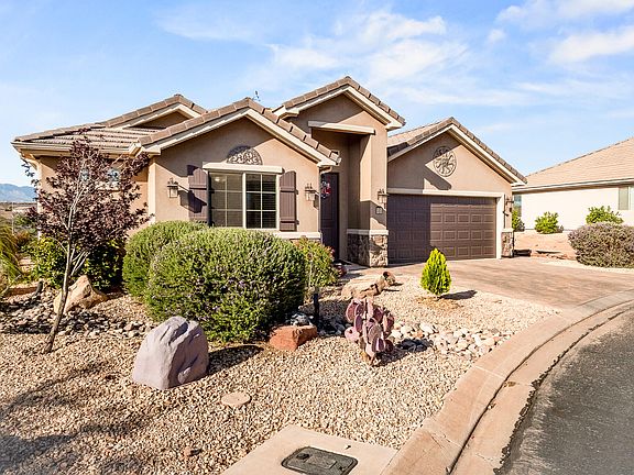 3rd image of 2261 S Tonaquint Dr #33