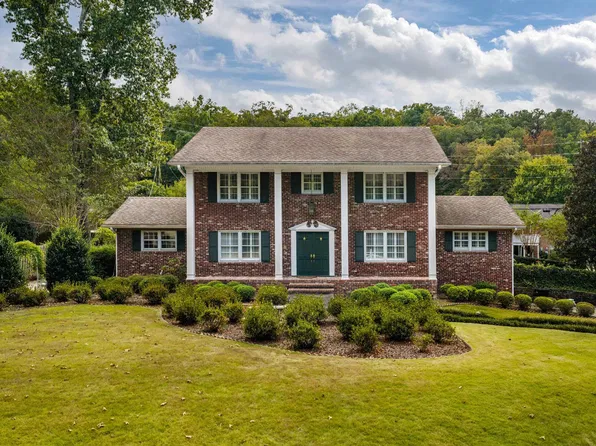 1621 Hays Cir, Vestavia Hills, AL 35216
