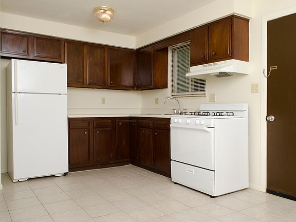 4th image of 2905 W Scenic Dr
