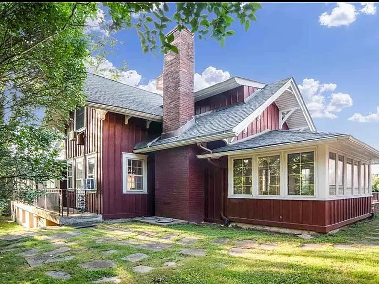 32 Coventry Ln — Photo 5