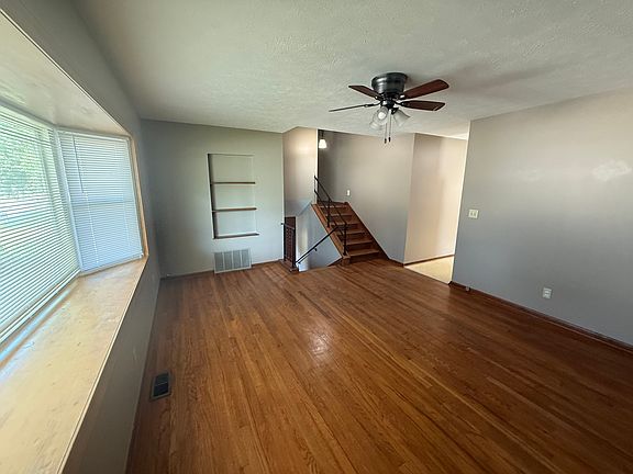 4th image of 6411 N 77th St