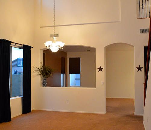 5th image of 589 W Camino Curvitas