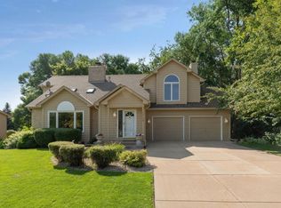 15198 Shadow Creek Rd, Maple Grove, MN 55311