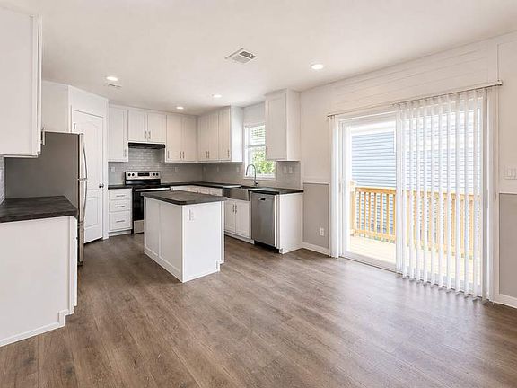 3rd image of 193 Ridge Way