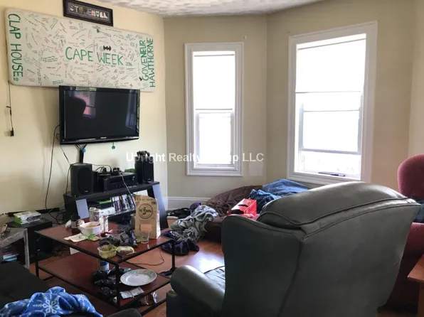 795 Columbia Rd #1, Dorchester, MA 02125