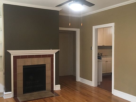 2nd image of 636 W Waveland Ave Unit C3