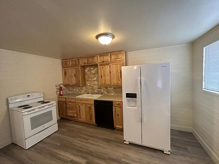 Monument Park SG Apartments — Photo 1