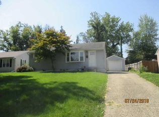 29 Medial Pl, Decatur, IL 62521