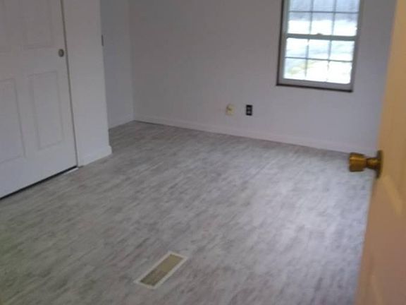 4th image of 117 Bennett Dr