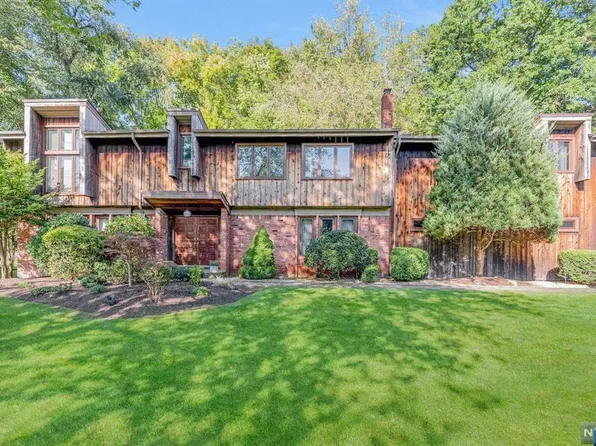 115 Dyer Ct, Norwood, NJ 07648