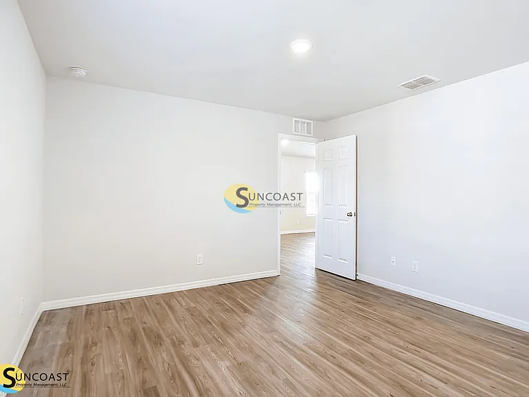 27078 Adams St — Photo 18