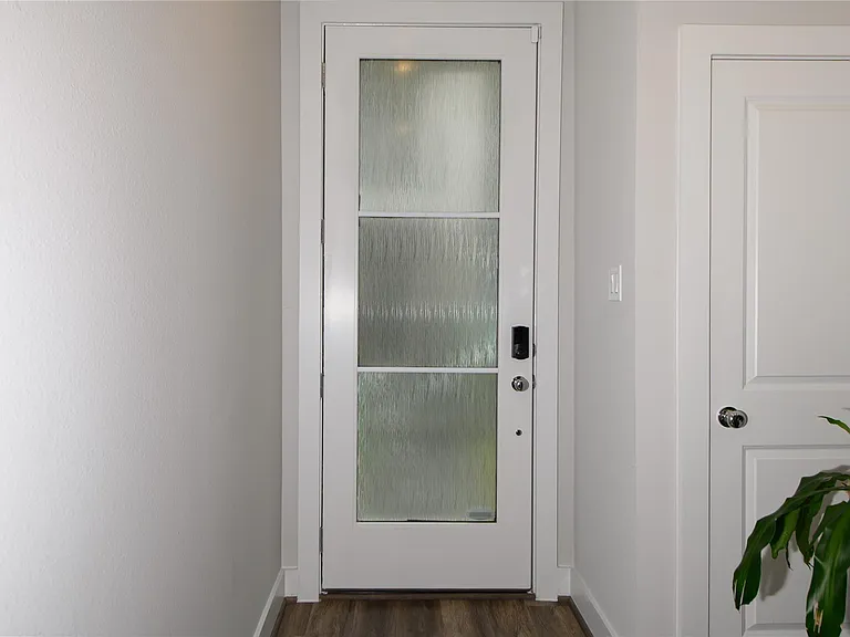 1274 N Post Oak Rd #B — Photo 19