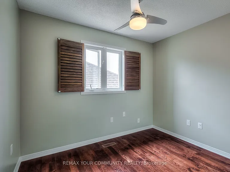 222 Kayla Cres #UPPER — Photo 22