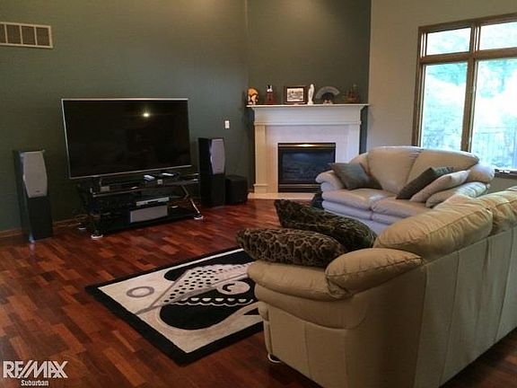 4th image of 8484 Grand Oaks Ct