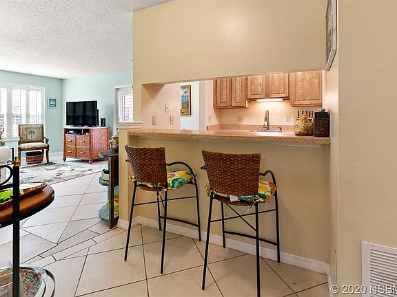 3rd image of 1401 S Palmetto Ave APT 313