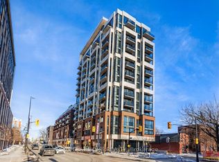 560 Rideau St #205, Ottawa, ON K1N 0G3
