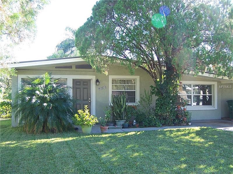 1st image of 2110 W Kirby Cir