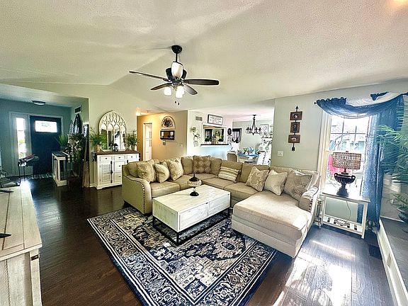 5th image of 673 Anita Ln