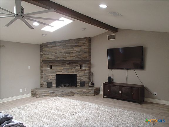 4th image of 794 Timber Dr