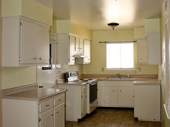4th image of 10460 Ponderosa St