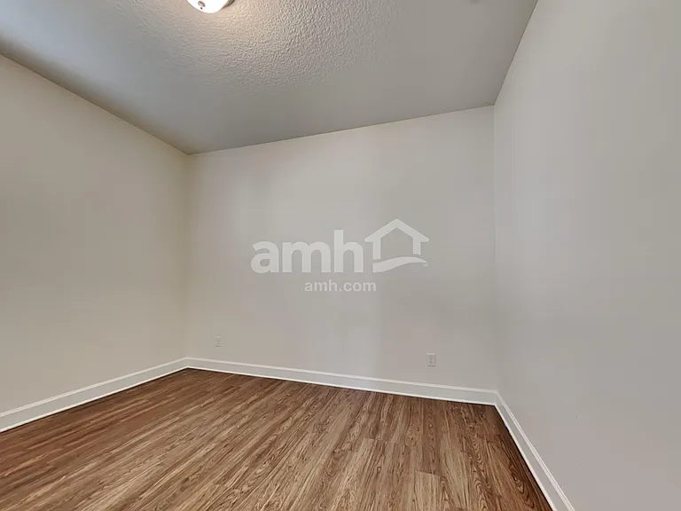 814 Rocking Chair Ln — Photo 14