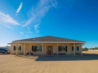 8040 W Avenue C12, Lancaster, CA 93536