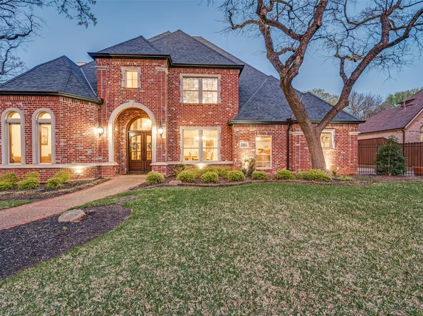 805 Huntington Ct, Southlake, TX 76092