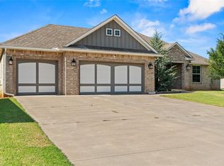 11216 SW 42nd Ct, Mustang, OK 73064