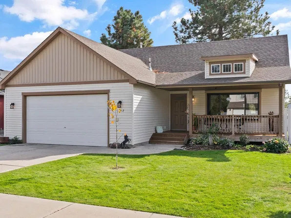 302 E F St, Deer Park, WA 99006